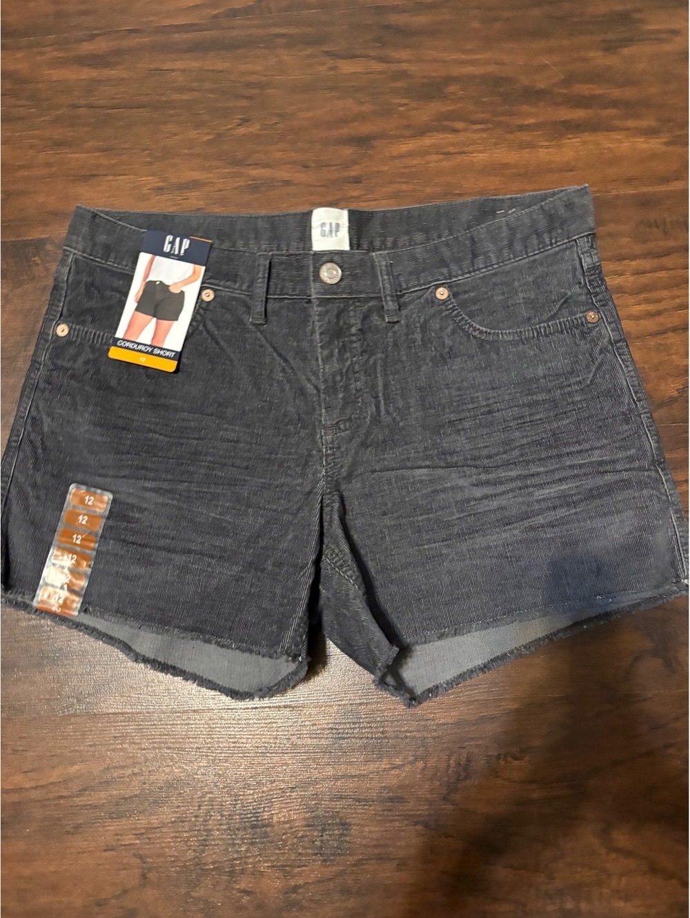 Black Gap corduroy shorts size 12 NWT